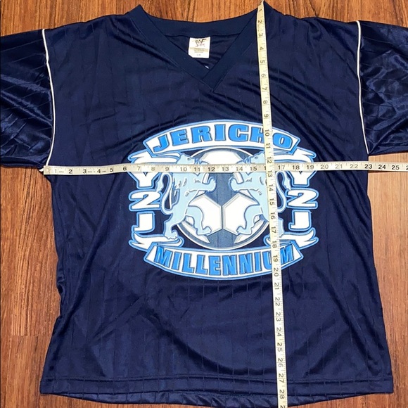 WWF Shirt - Picture 5 of 5